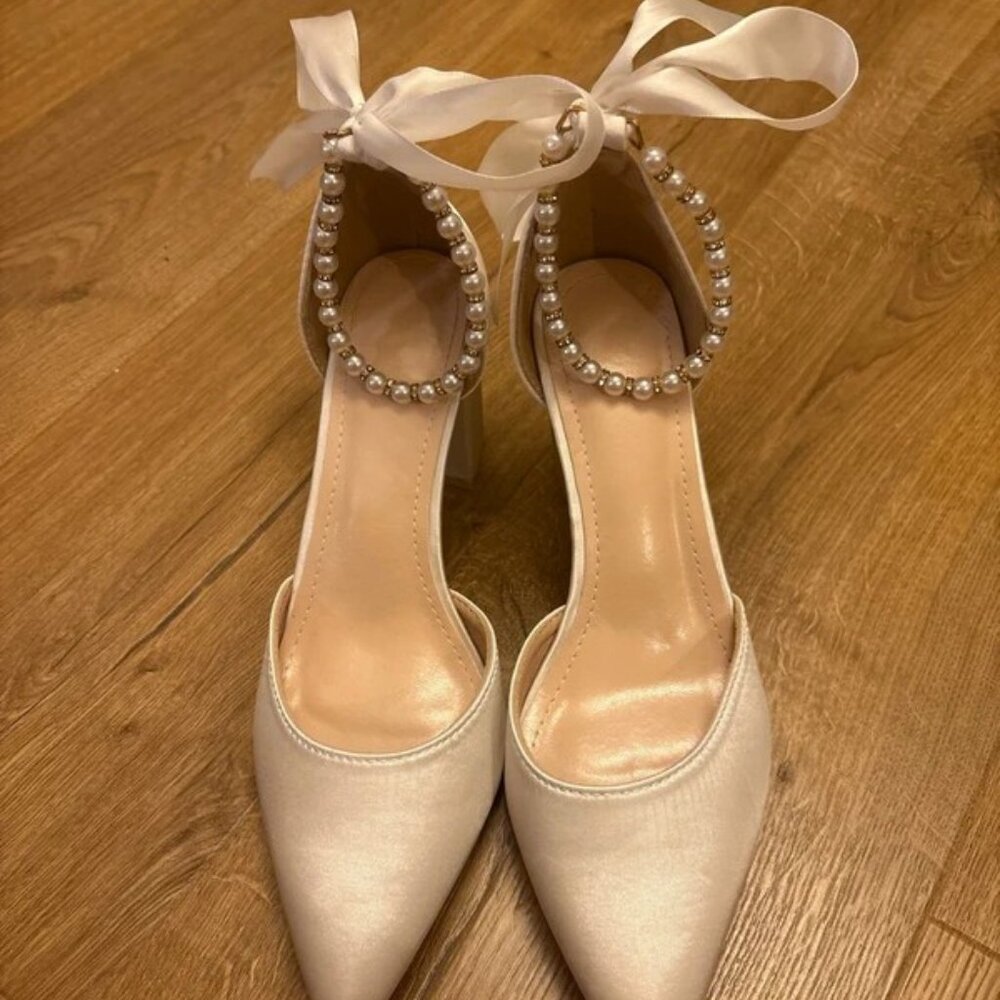 Ladies shoes